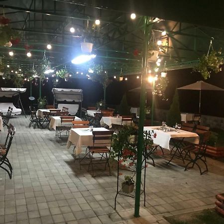 לאקו רוסו Hotel Iasicon מראה חיצוני תמונה