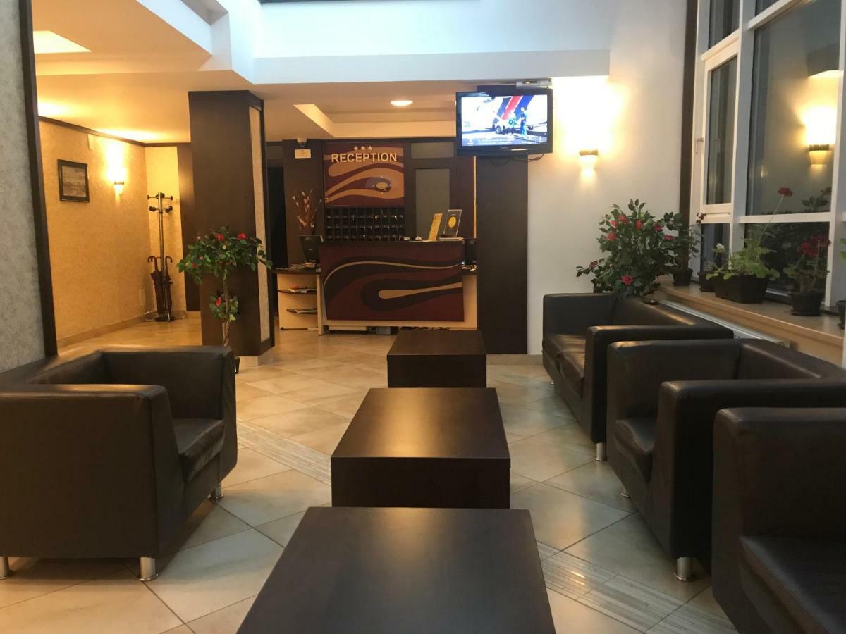 לאקו רוסו Hotel Iasicon מראה חיצוני תמונה