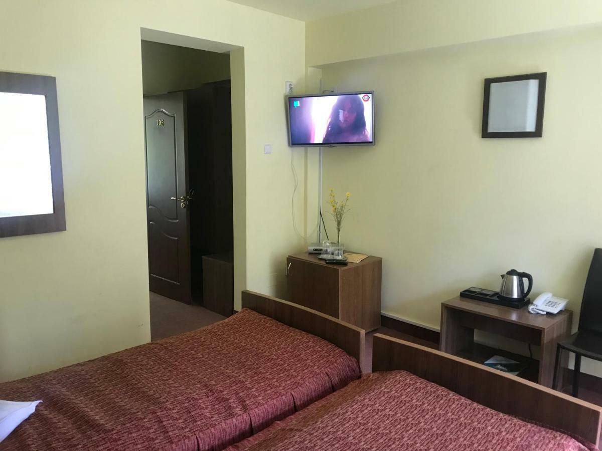 לאקו רוסו Hotel Iasicon מראה חיצוני תמונה